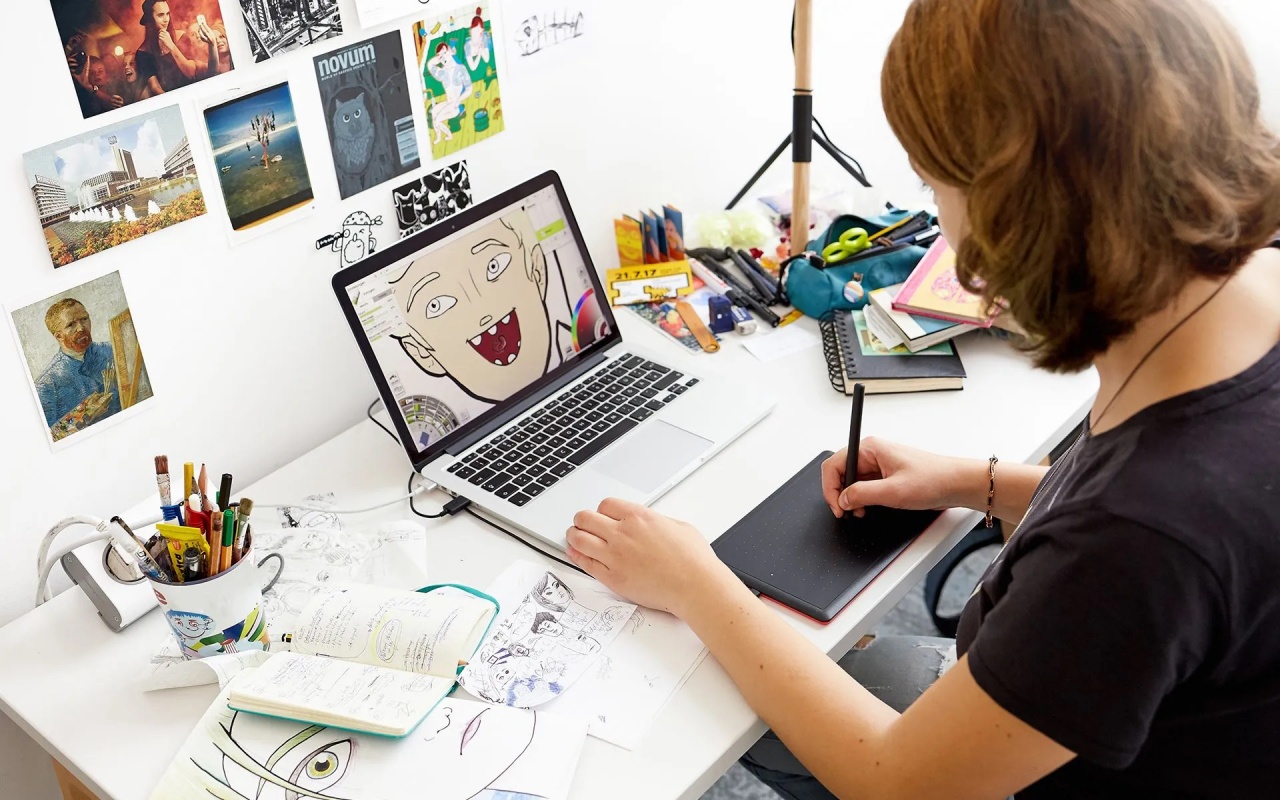 One by Wacom Small, pen tablet - BTS T4